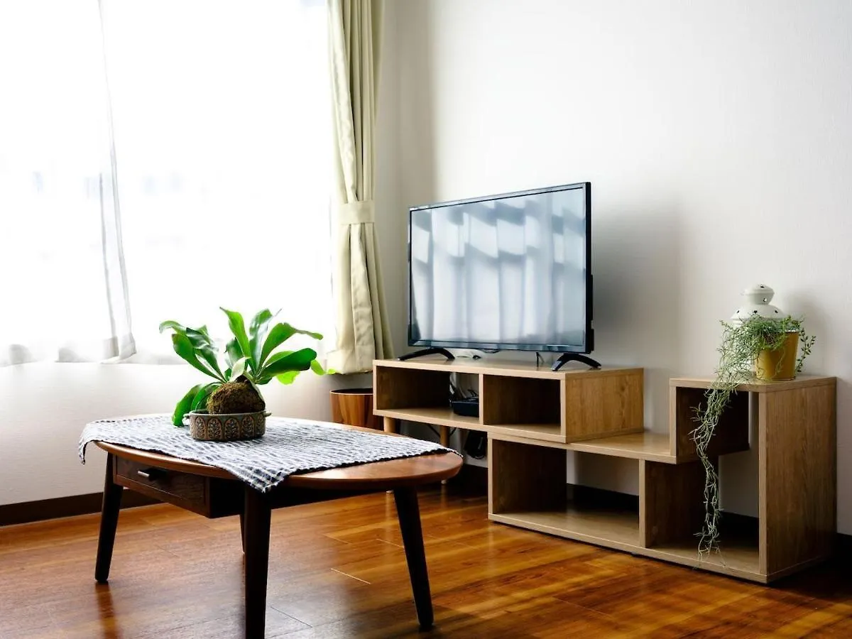 Home N Lounge Tokio 0*,
