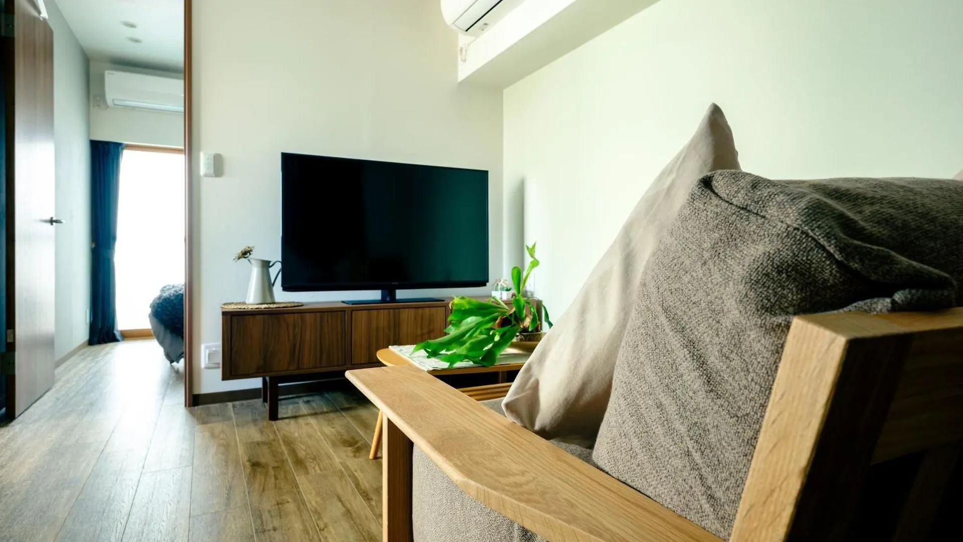 טוקיו Home N Lounge דירה